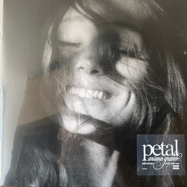 Ariana Grande – Petal
